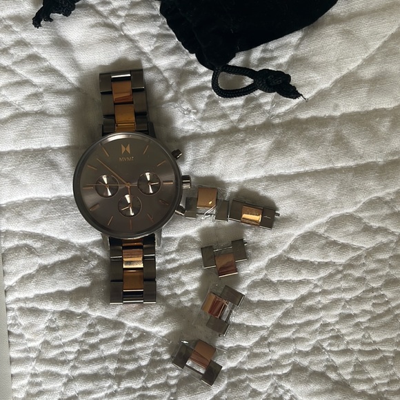 MVMT Watch - Picture 2 of 6